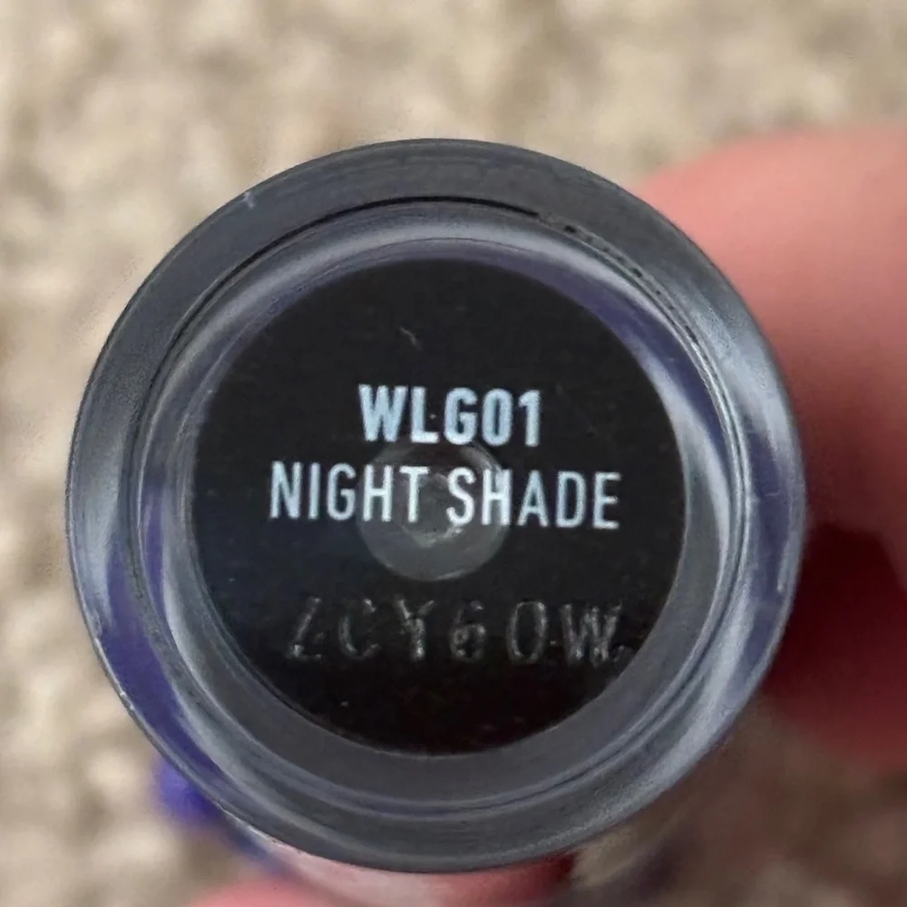 NYX Professional Makeup Wednesday Mystery Lip Oil 01 Nightshade New